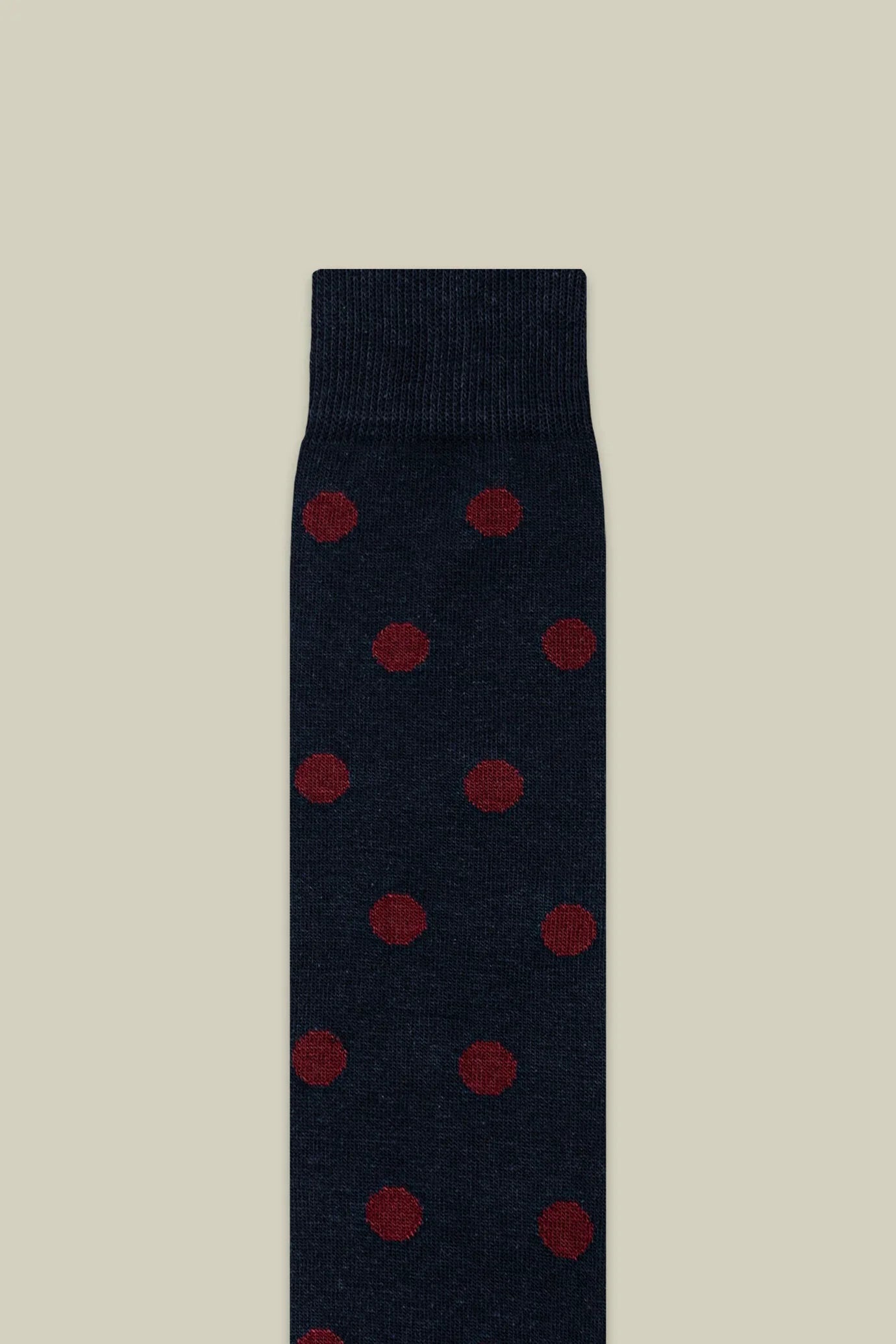 Men's plain knit socks with polka dot pattern