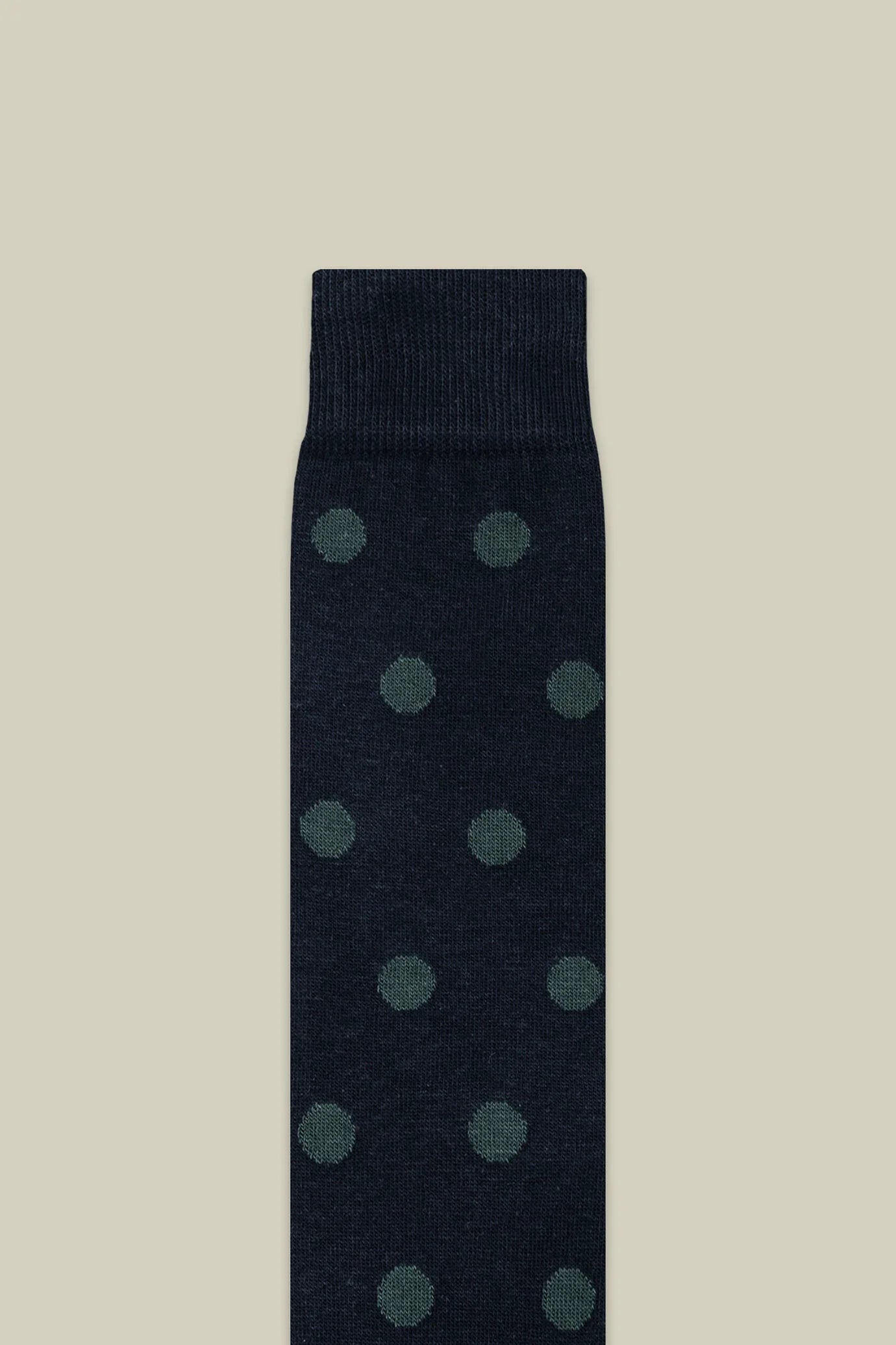 Men's plain knit socks with polka dot pattern