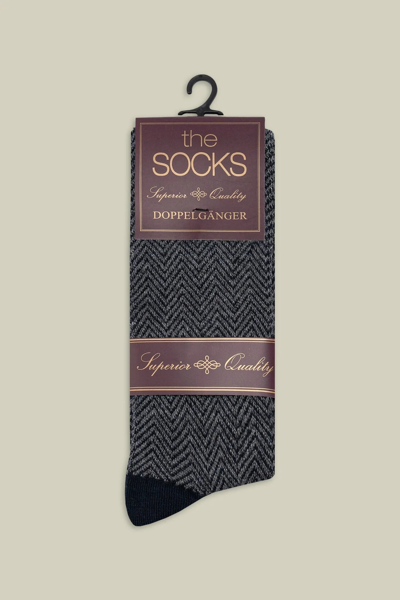 Men's plain knit socks with herringbone pattern