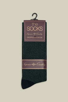 Men's plain knit socks with herringbone pattern