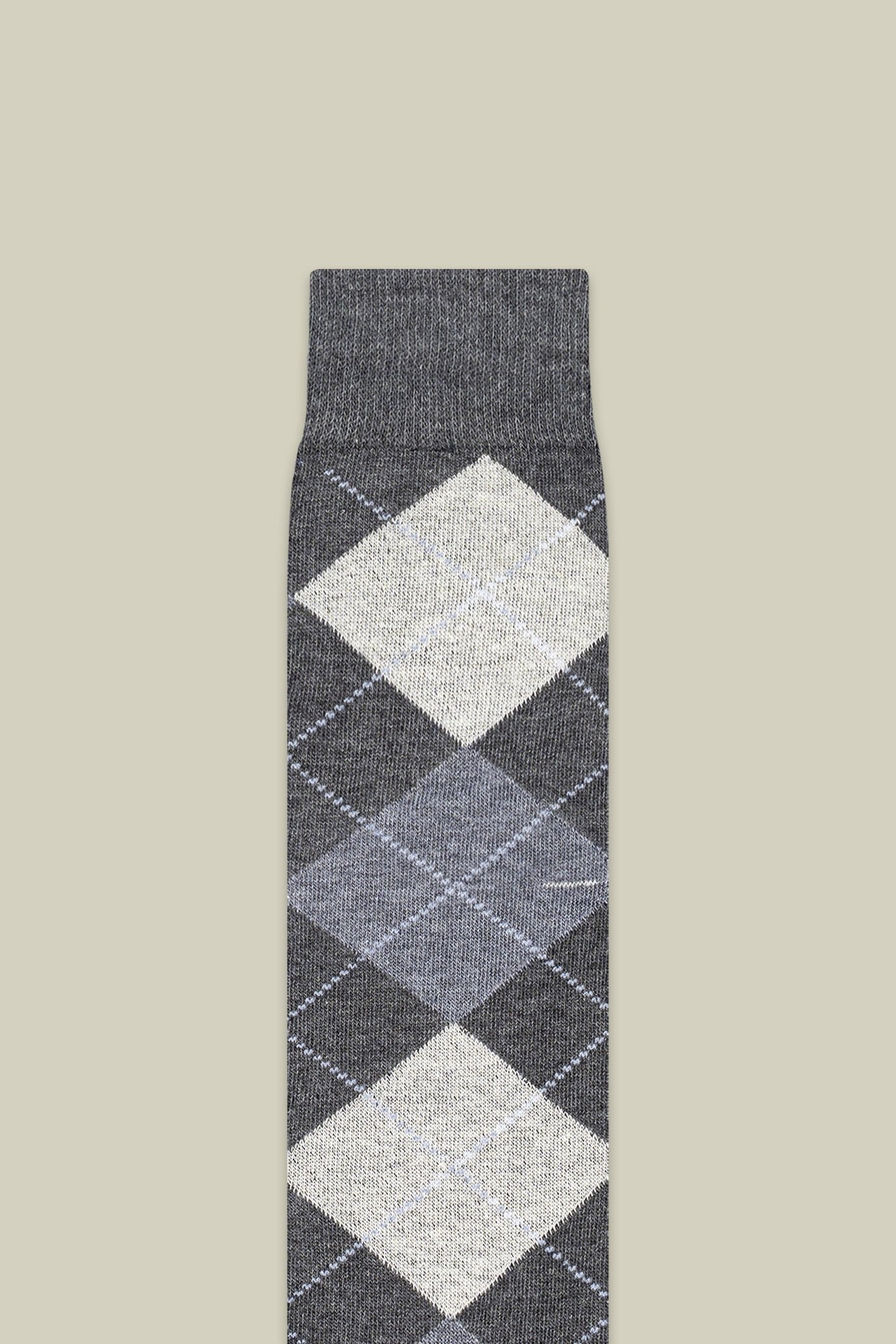 Men's plain knit socks with diamond pattern