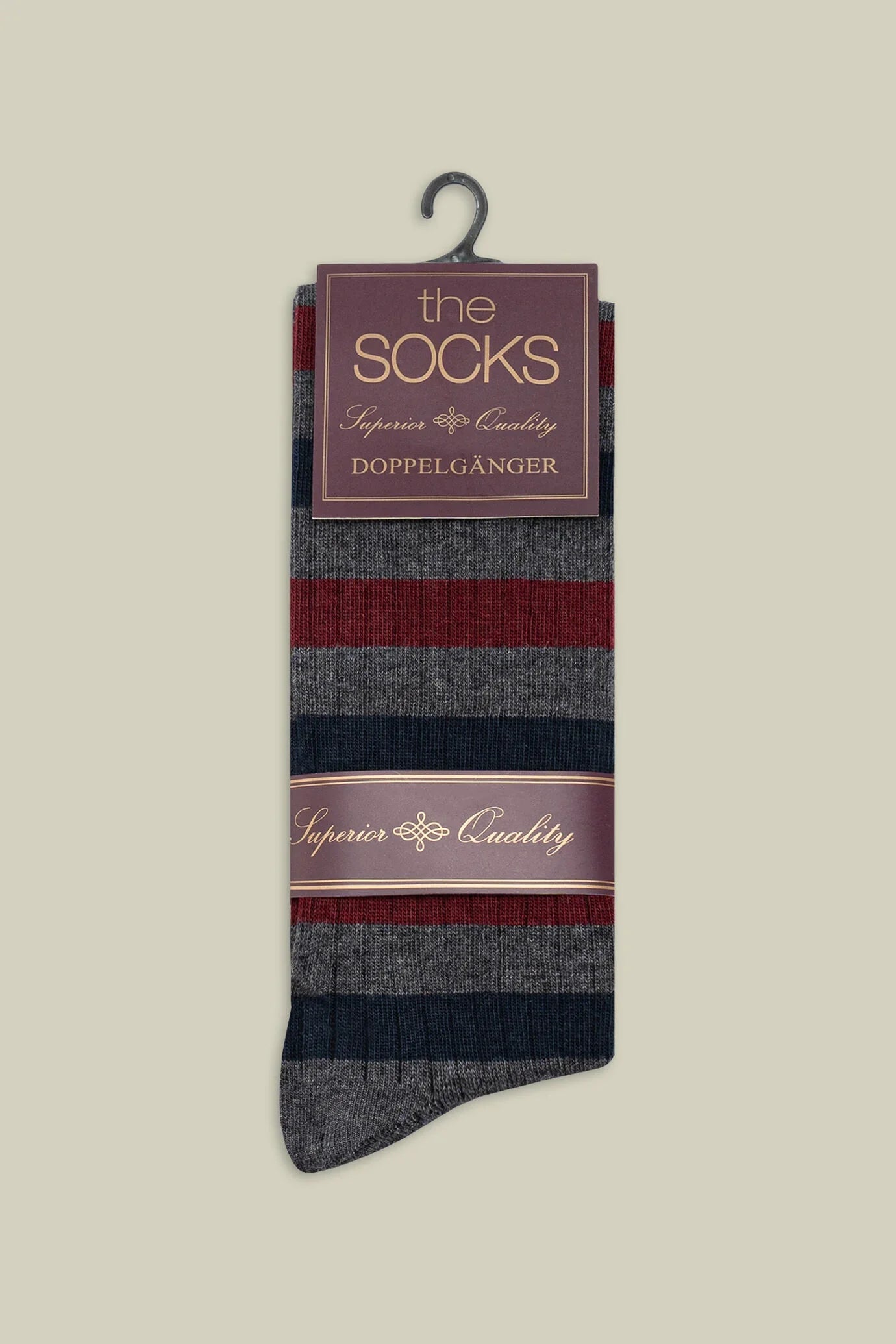 Men's plain knit socks with horizontal stripes