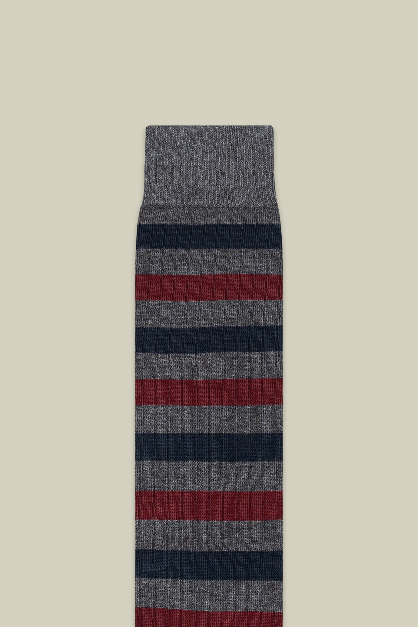 Men's plain knit socks with horizontal stripes