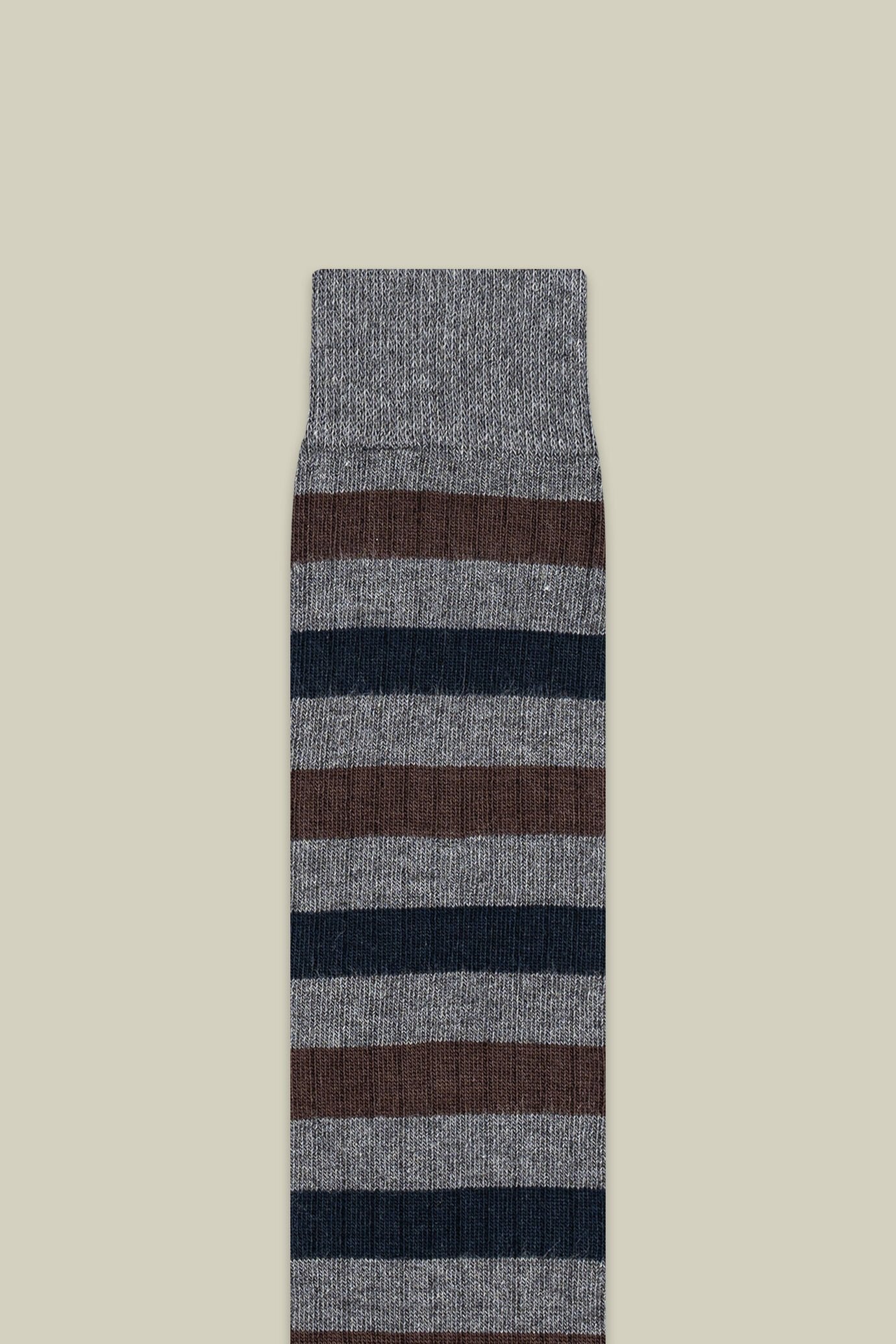 Men's plain knit socks with horizontal stripes