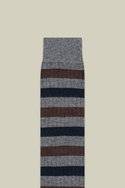 Men's plain knit socks with horizontal stripes