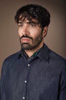 Men's viscose scarf with geometric pattern