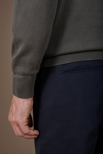 Men's regular fit crew neck jumper in 100% cotton