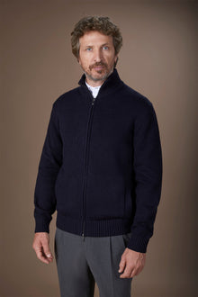 Men's 100% cotton cardigan with zip closure regular fit