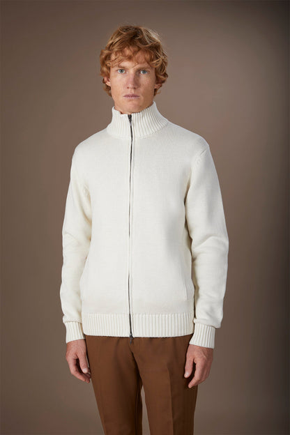 Men's 100% cotton cardigan with zip closure regular fit