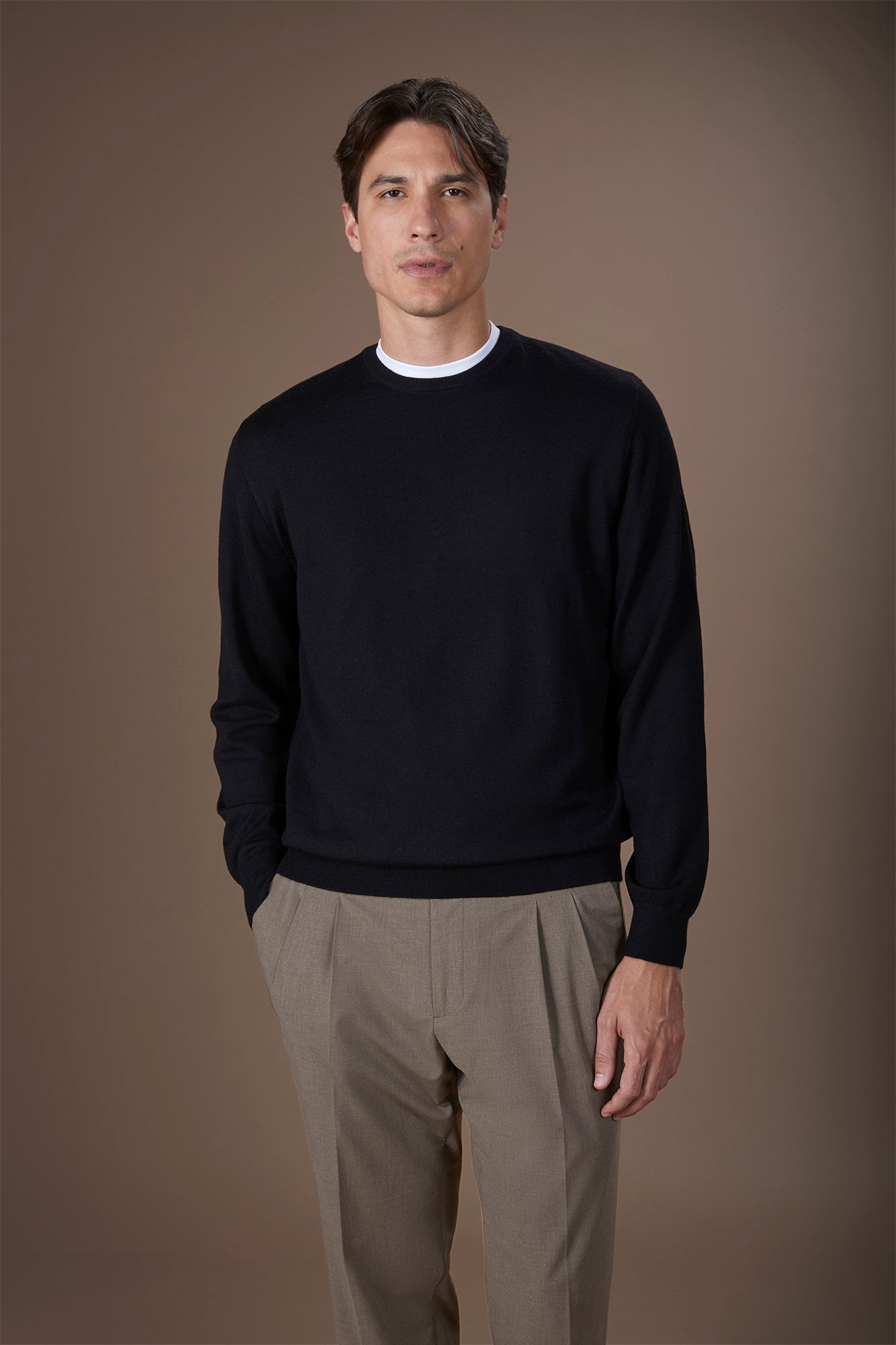 Men's regular fit crew neck jumper in 100% extra fine merino wool