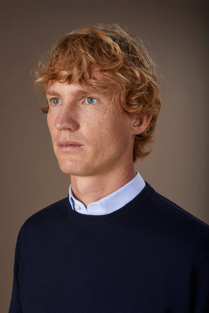 Men's regular fit crew neck jumper in 100% extra fine merino wool