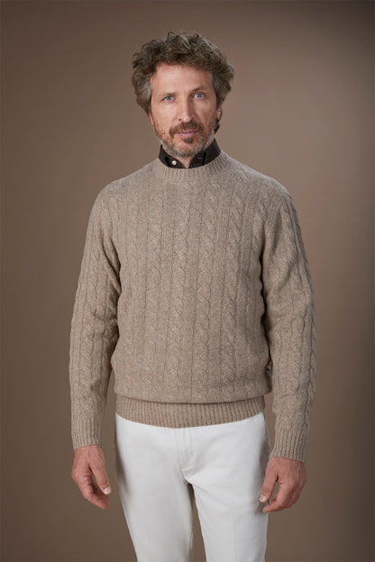 Men's lambswool crew neck jumper in a regular fit