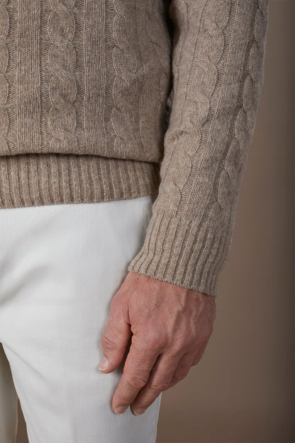 Men's lambswool crew neck jumper in a regular fit