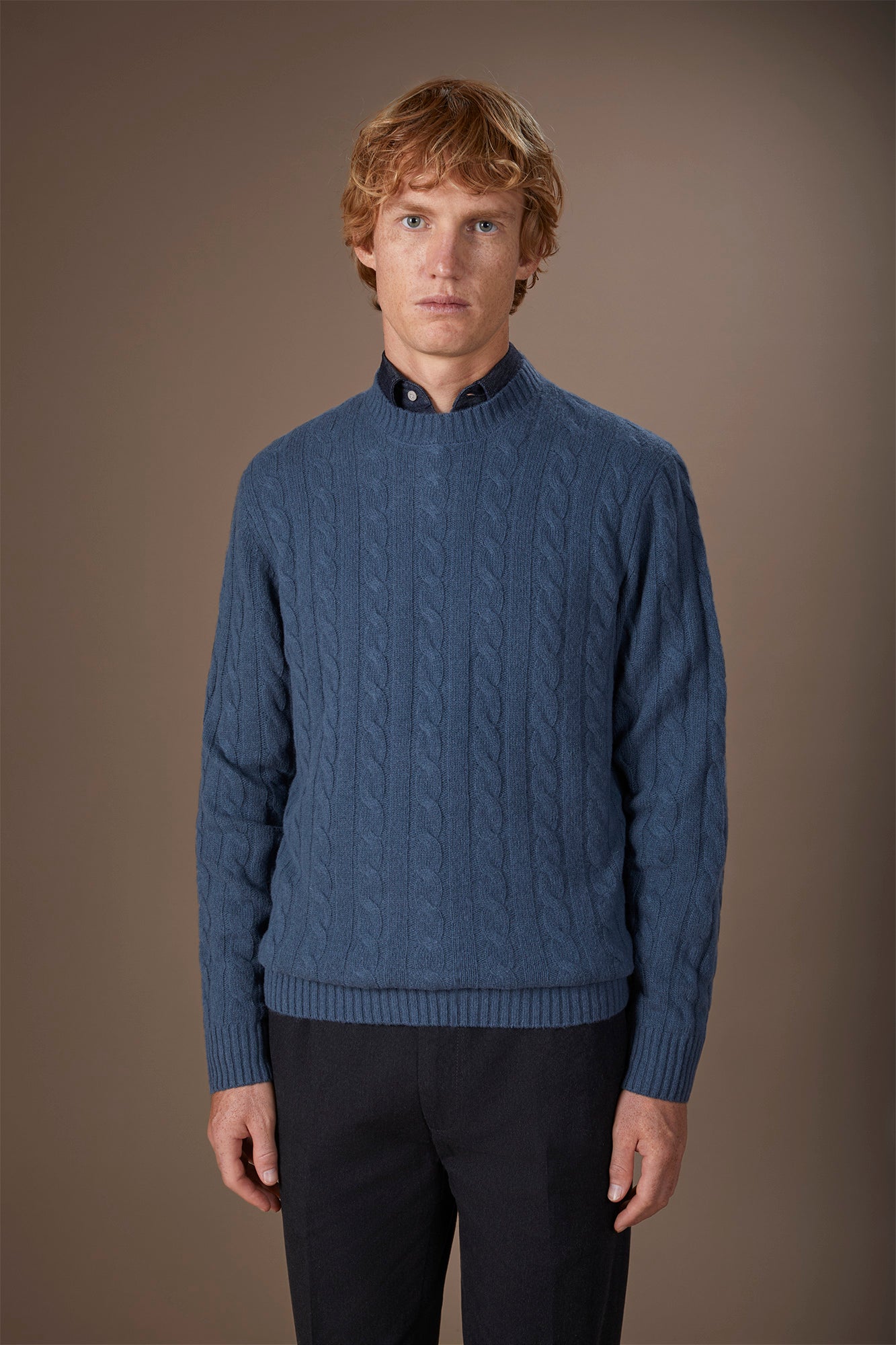 Men's lambswool crew neck jumper in a regular fit