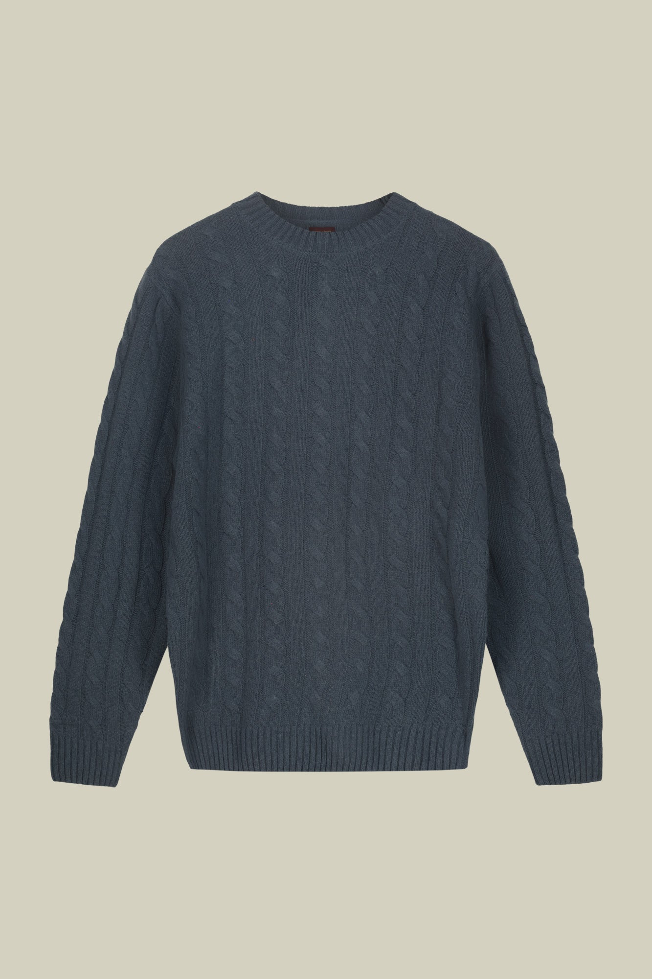 Men's lambswool crew neck jumper in a regular fit