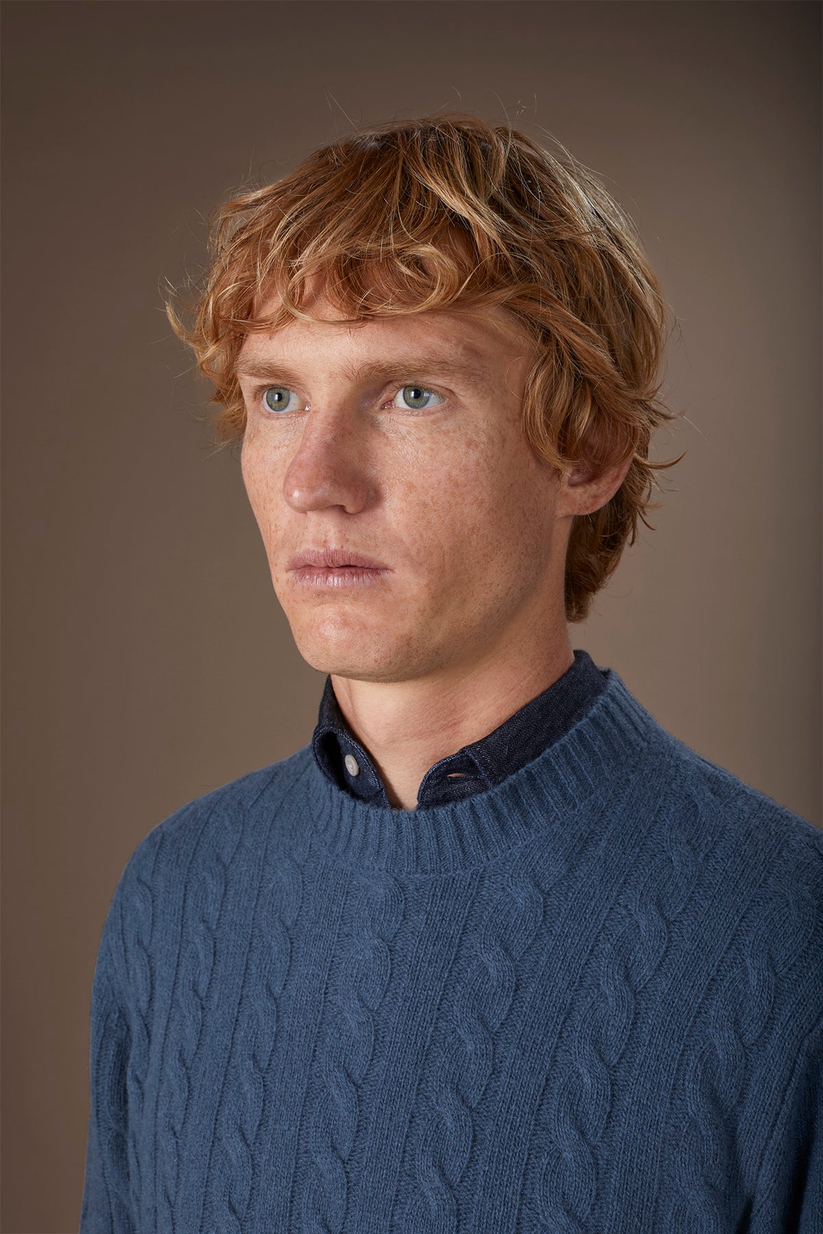 Men's lambswool crew neck jumper in a regular fit