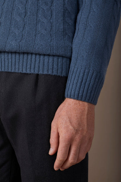 Men's lambswool crew neck jumper in a regular fit