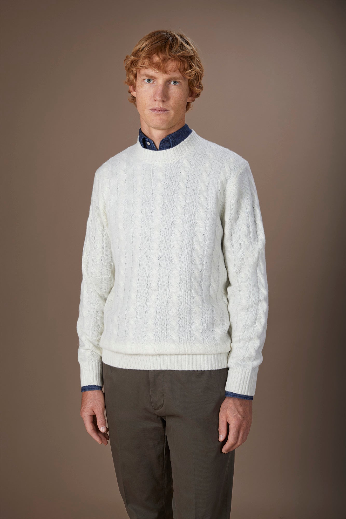Men's lambswool crew neck jumper in a regular fit