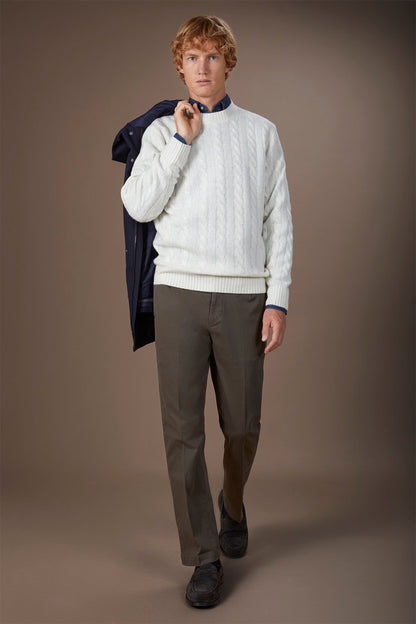 Men's lambswool crew neck jumper in a regular fit