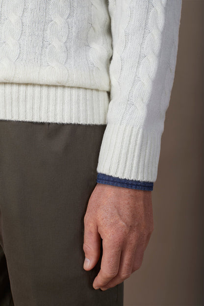 Men's lambswool crew neck jumper in a regular fit
