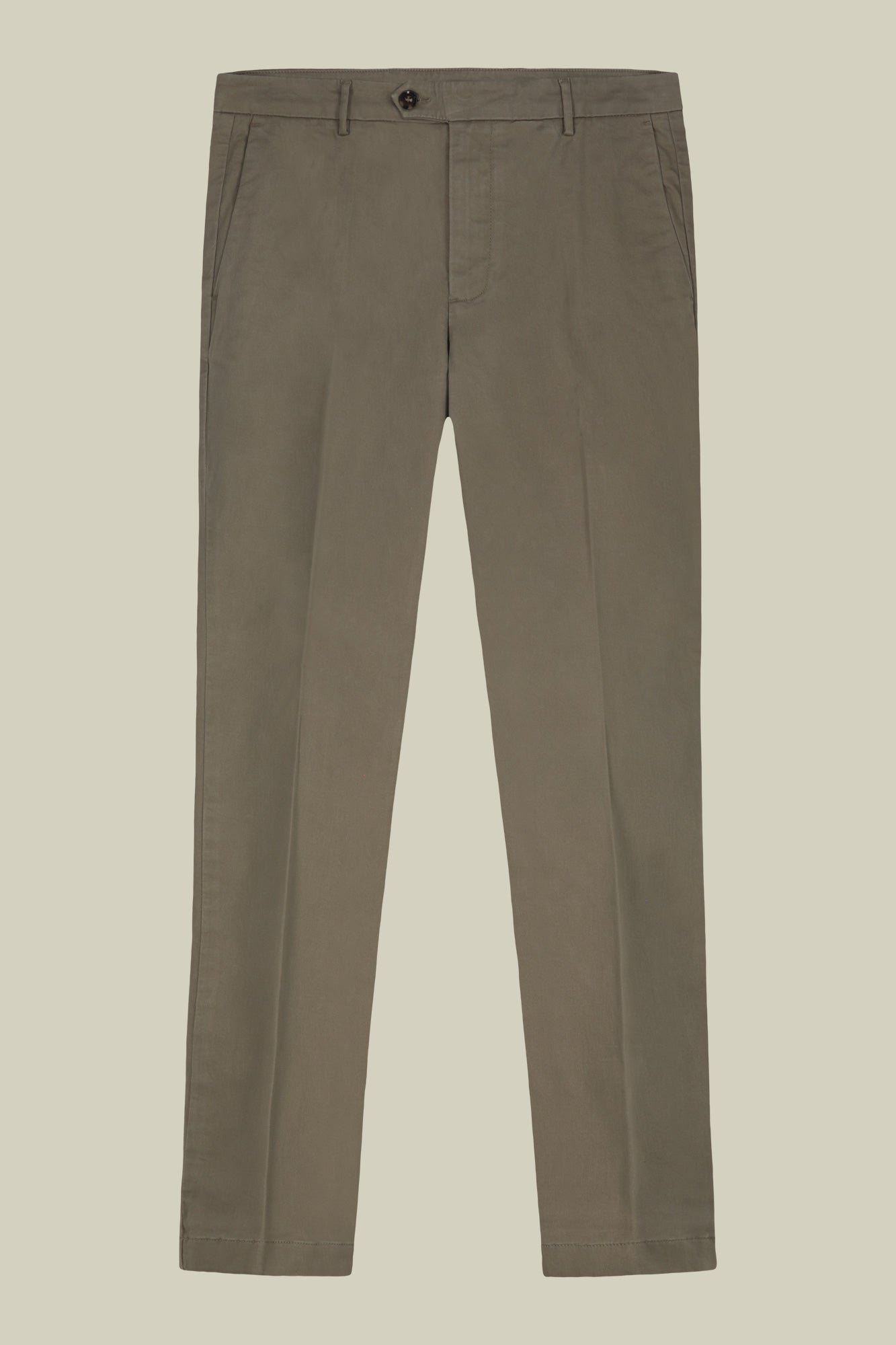 Classic men's chinos in regular fit with stretch twill construction