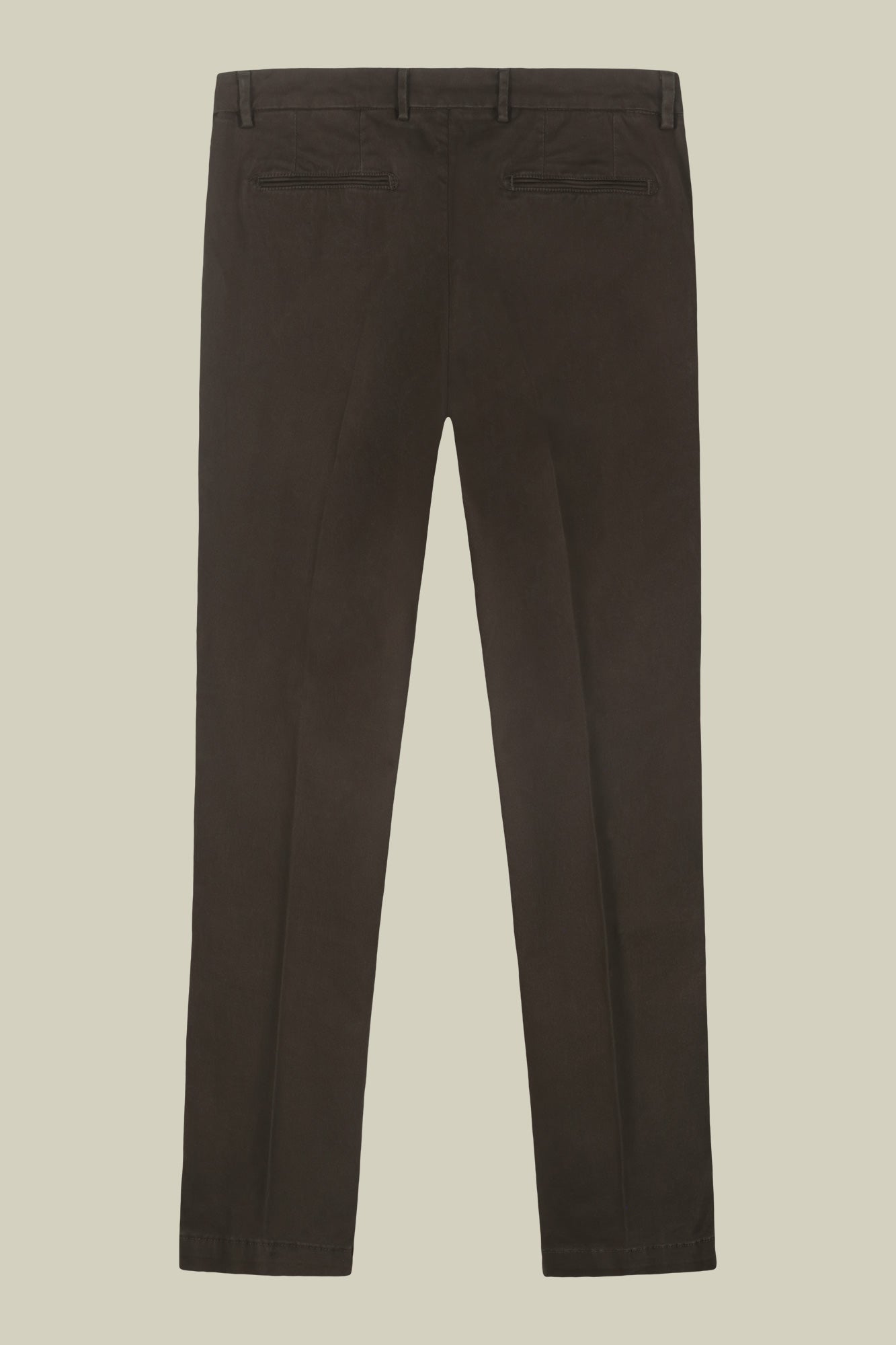 Classic men's chinos in regular fit with stretch twill construction