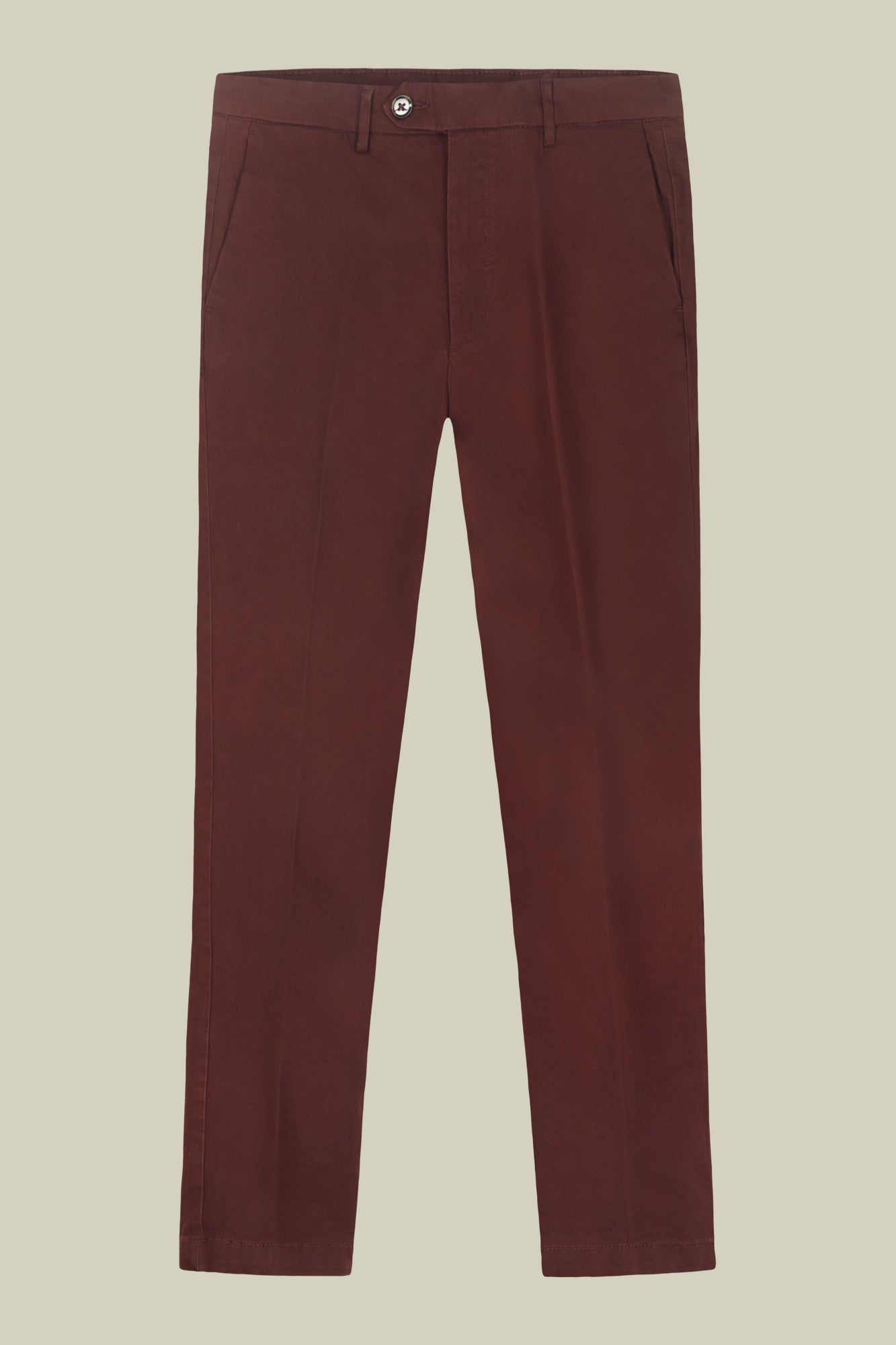 Classic men's chinos in regular fit with stretch twill construction