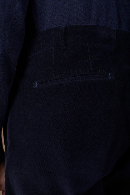 Men's classic trousers in 1000-line velvet regular fit