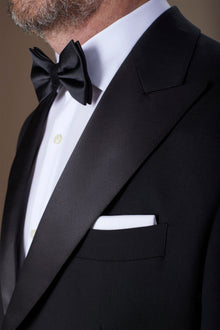 Men's satin pocket square with micro print