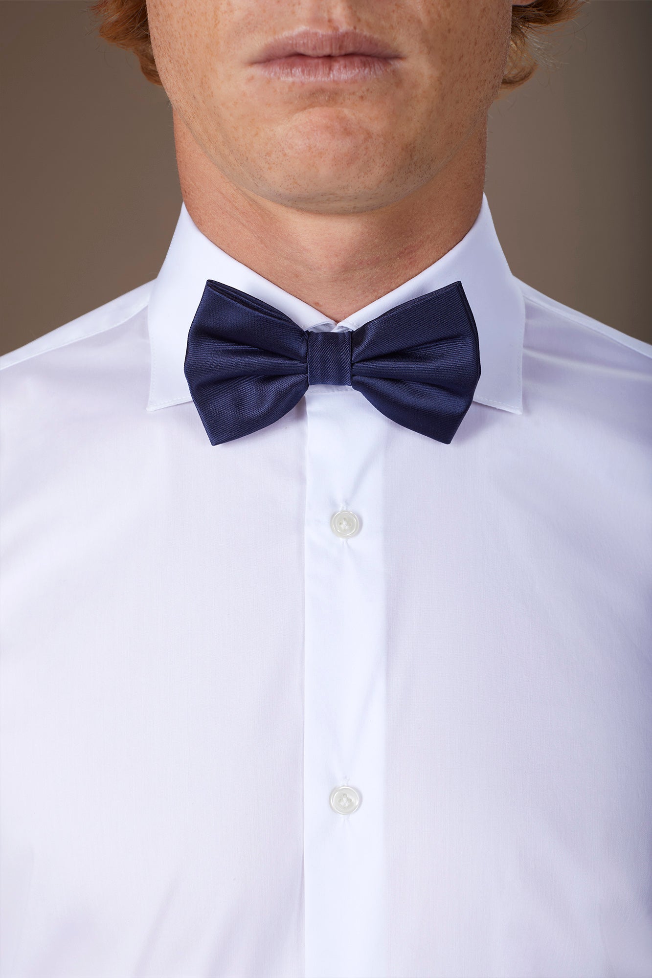 Classic satin bow tie for men