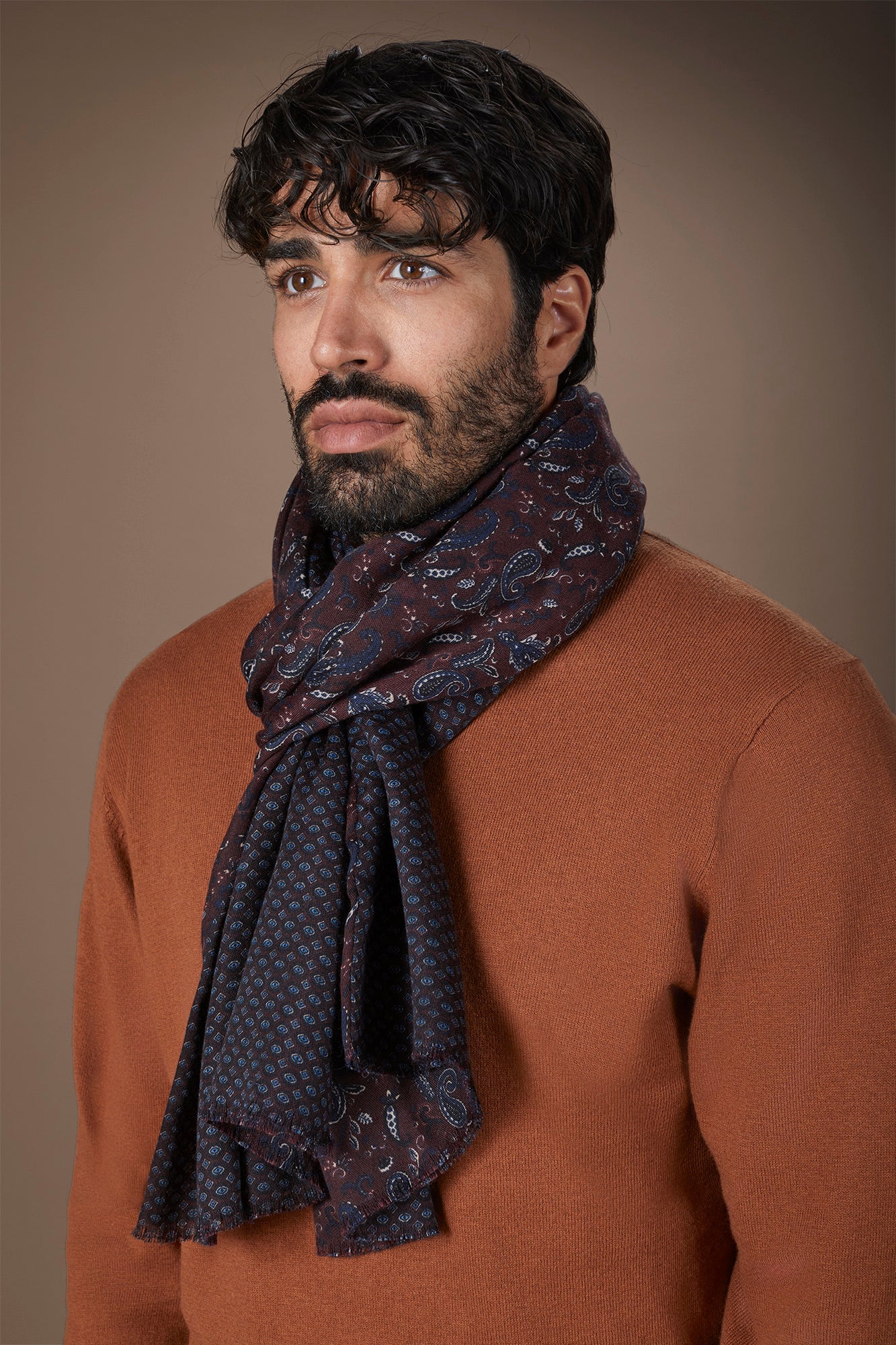 Men's reversible micro pattern pashmina