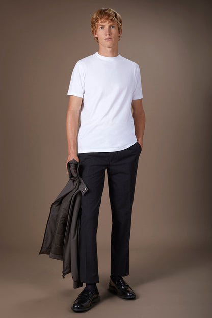 Men's round neck T-shirt in 100% cotton regular fit