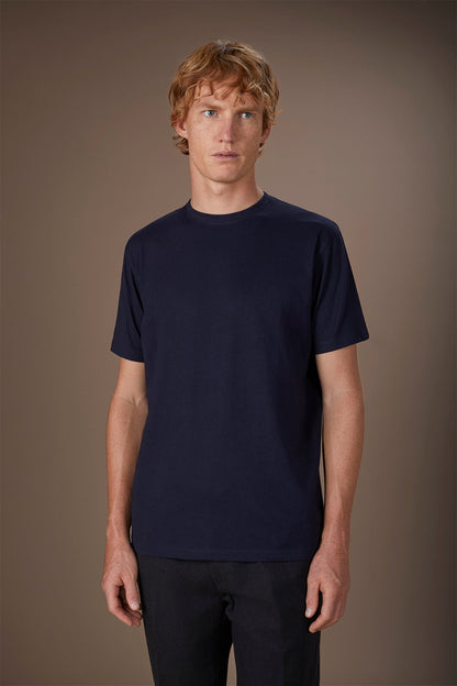 Men's round neck T-shirt in 100% cotton regular fit