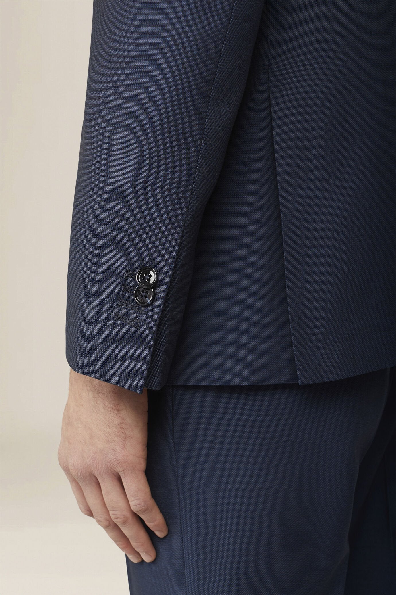 Men's single-breasted regular fit pheasant eye fabric suit