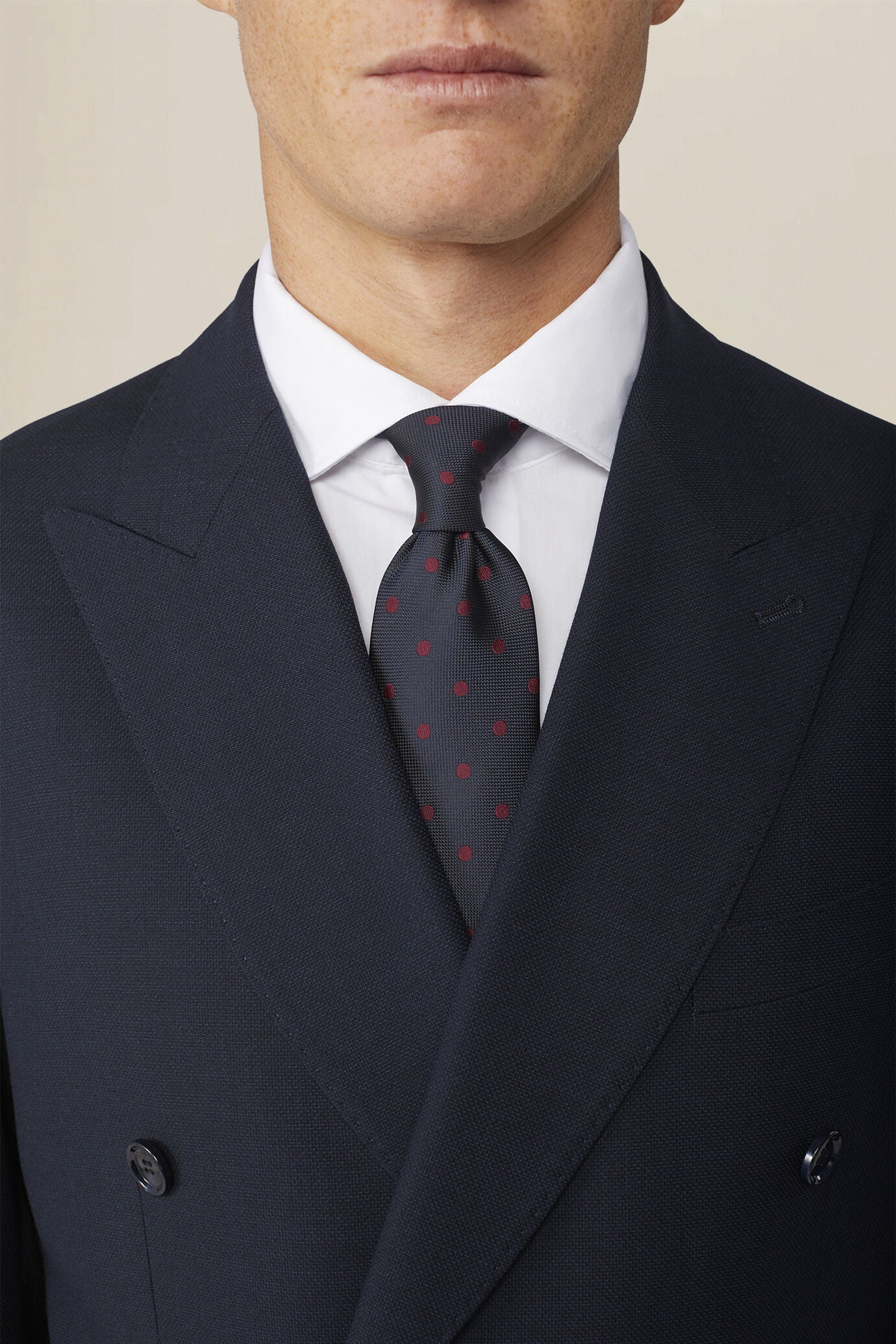Men's double-breasted suit in plain fabric, regular fit
