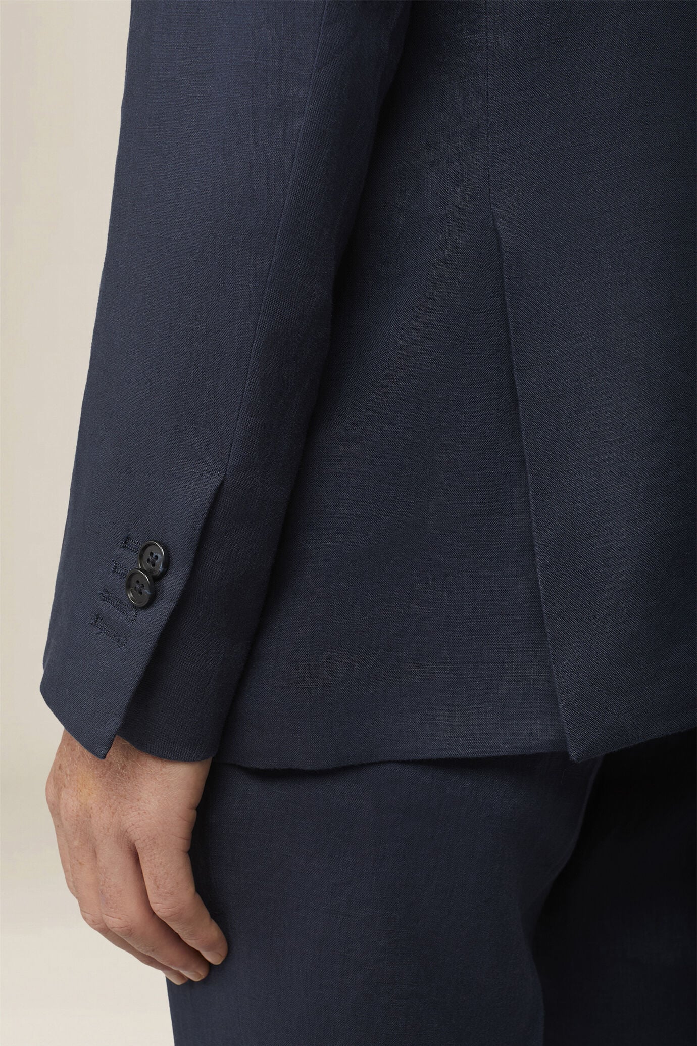 Men's double-breasted suit in 100% linen, regular fit