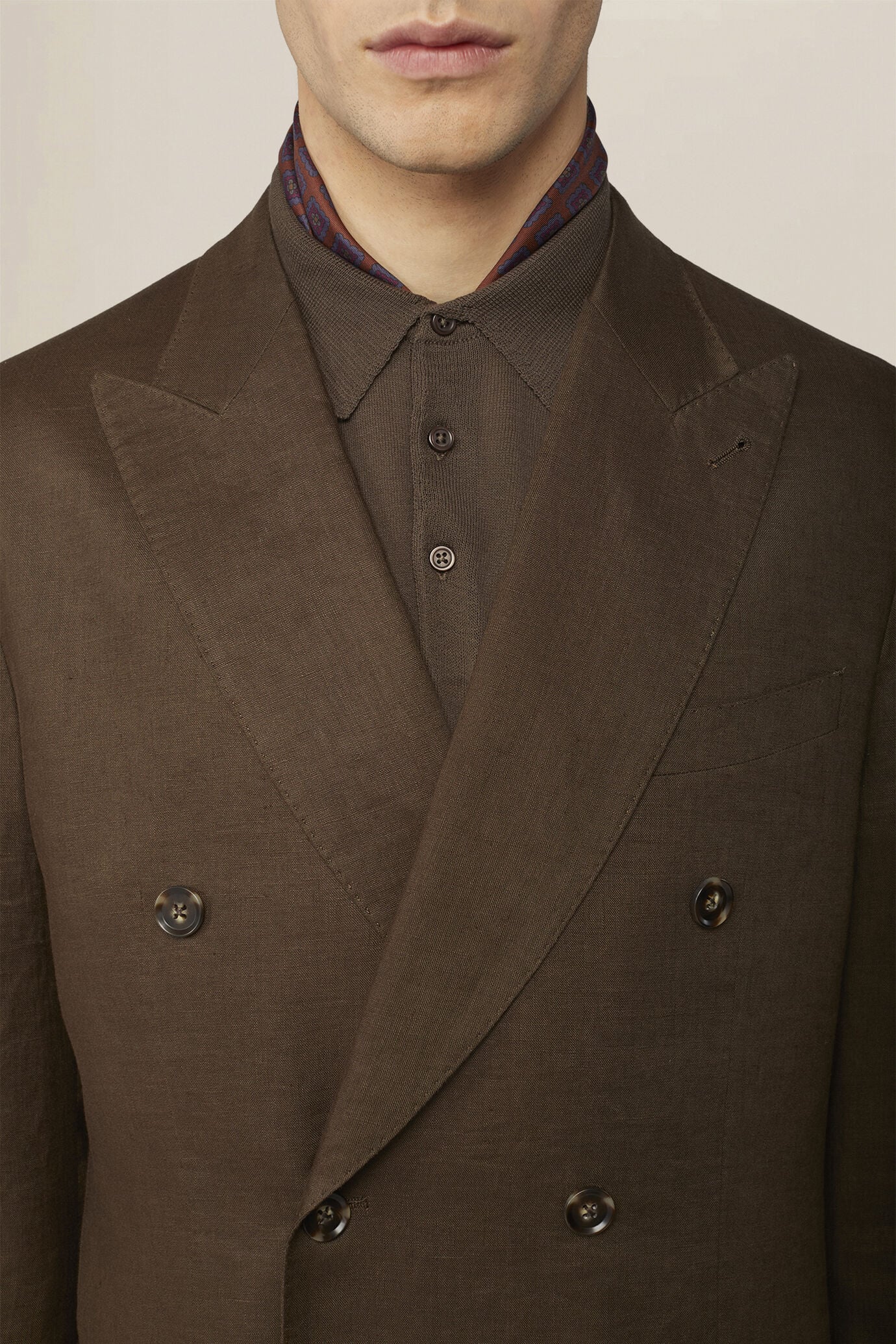 Men's double-breasted suit in 100% linen, regular fit