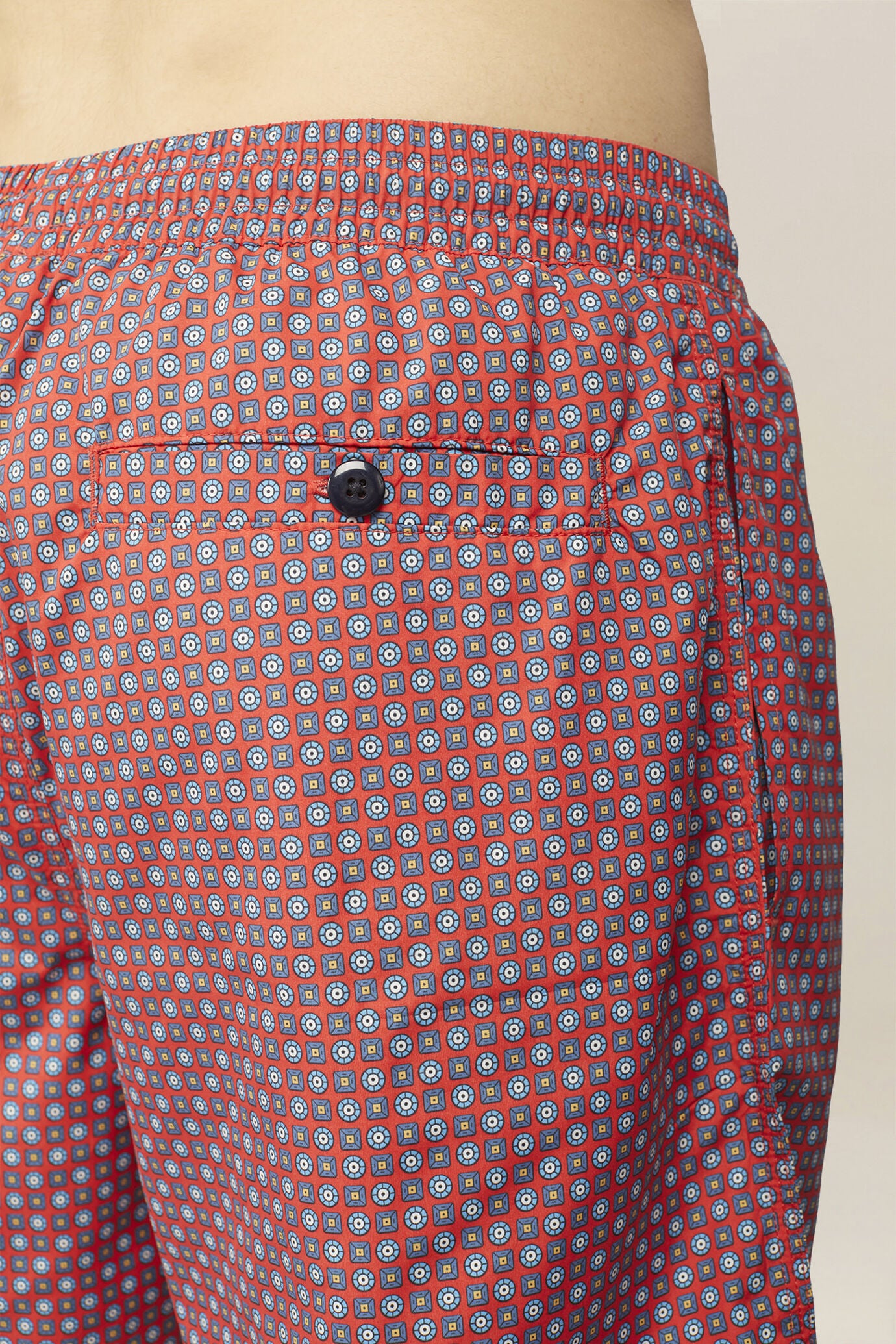 Men's geometric pattern swimwear