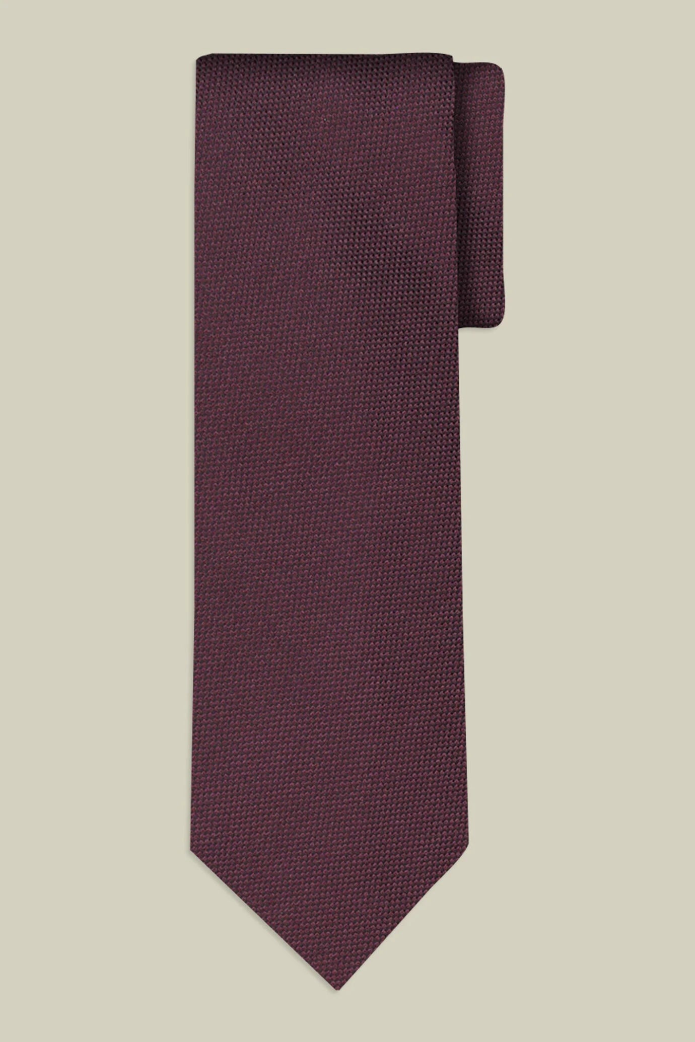Solid-color men's tie