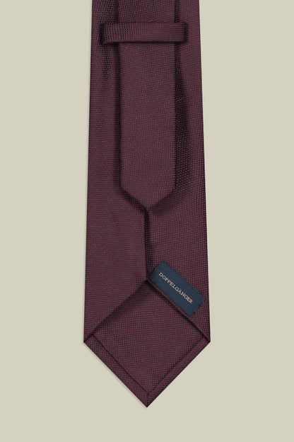 Solid-color men's tie