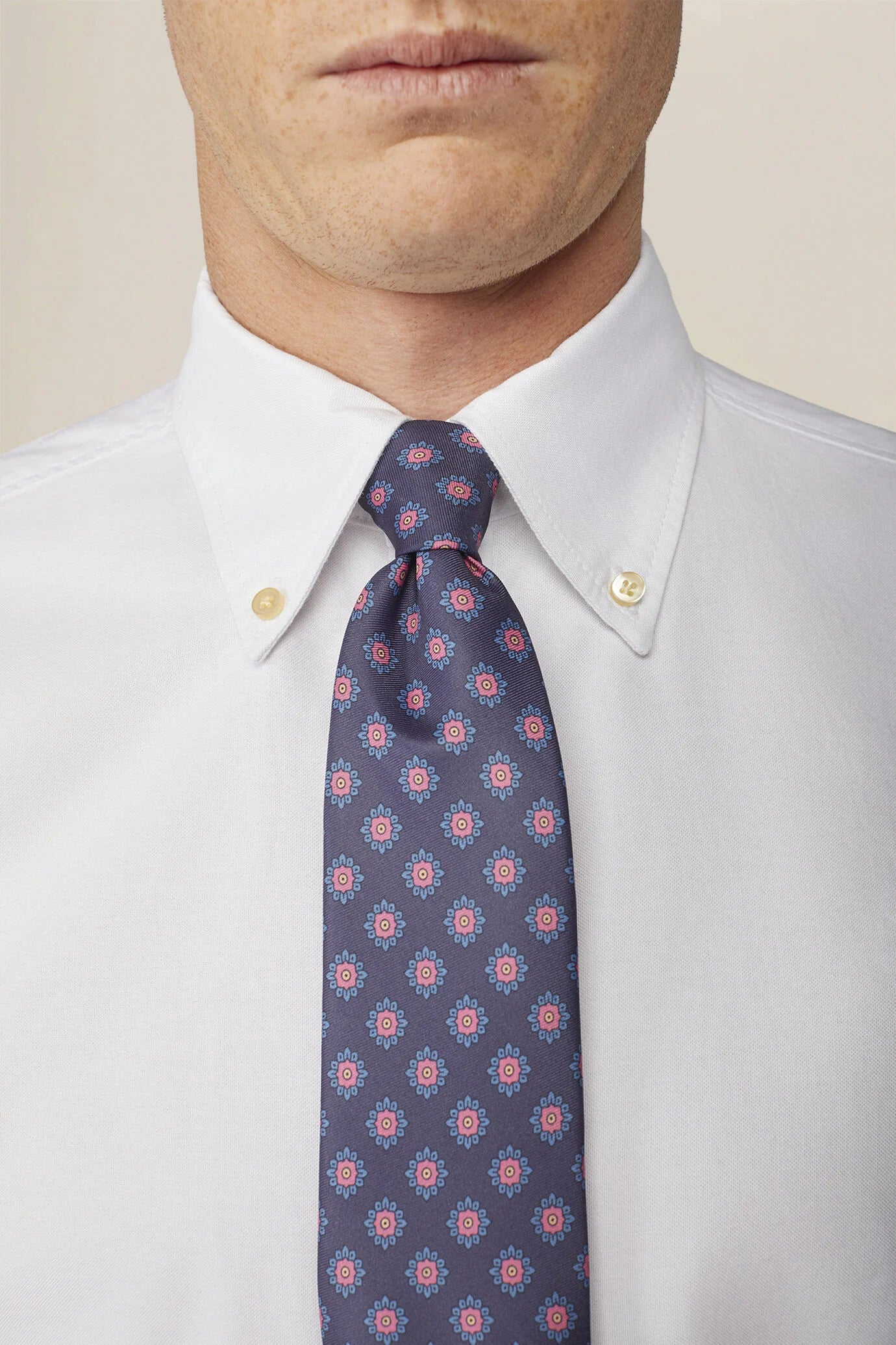 Men's tie with diamond print