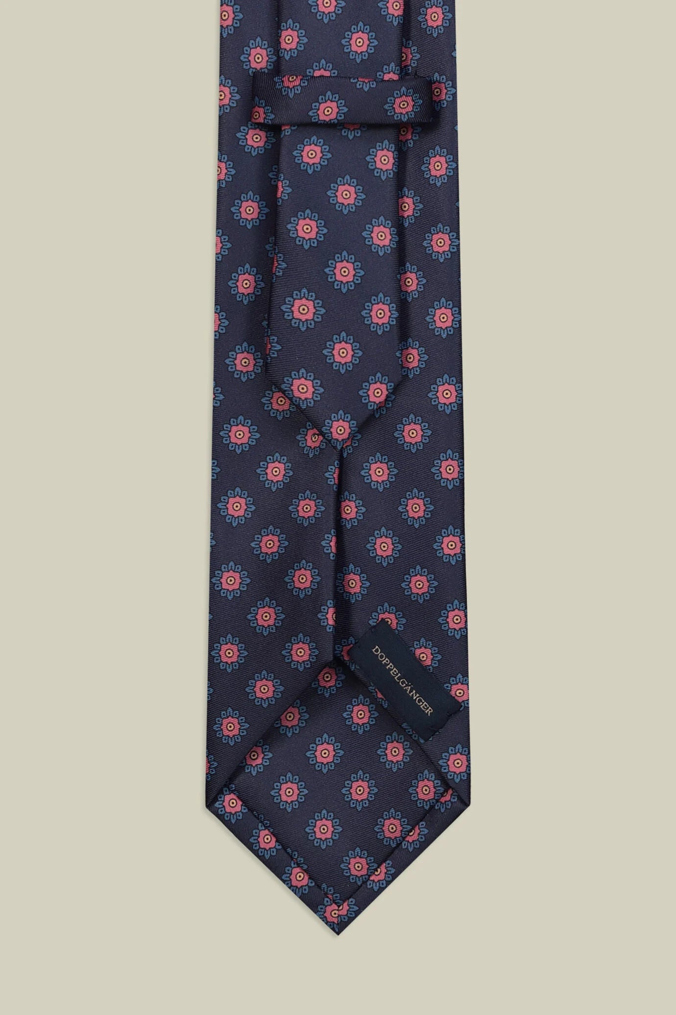 Men's tie with diamond print
