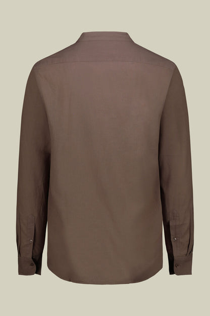 Casual men's shirt with mandarin collar and half button fastening, washed linen and cotton fabric