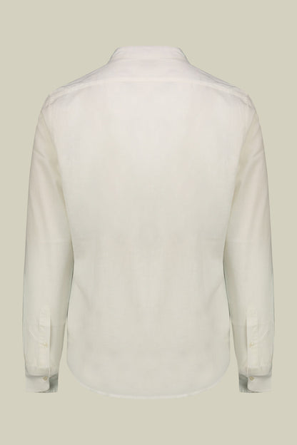 Casual men's shirt with mandarin collar and half button fastening, washed linen and cotton fabric