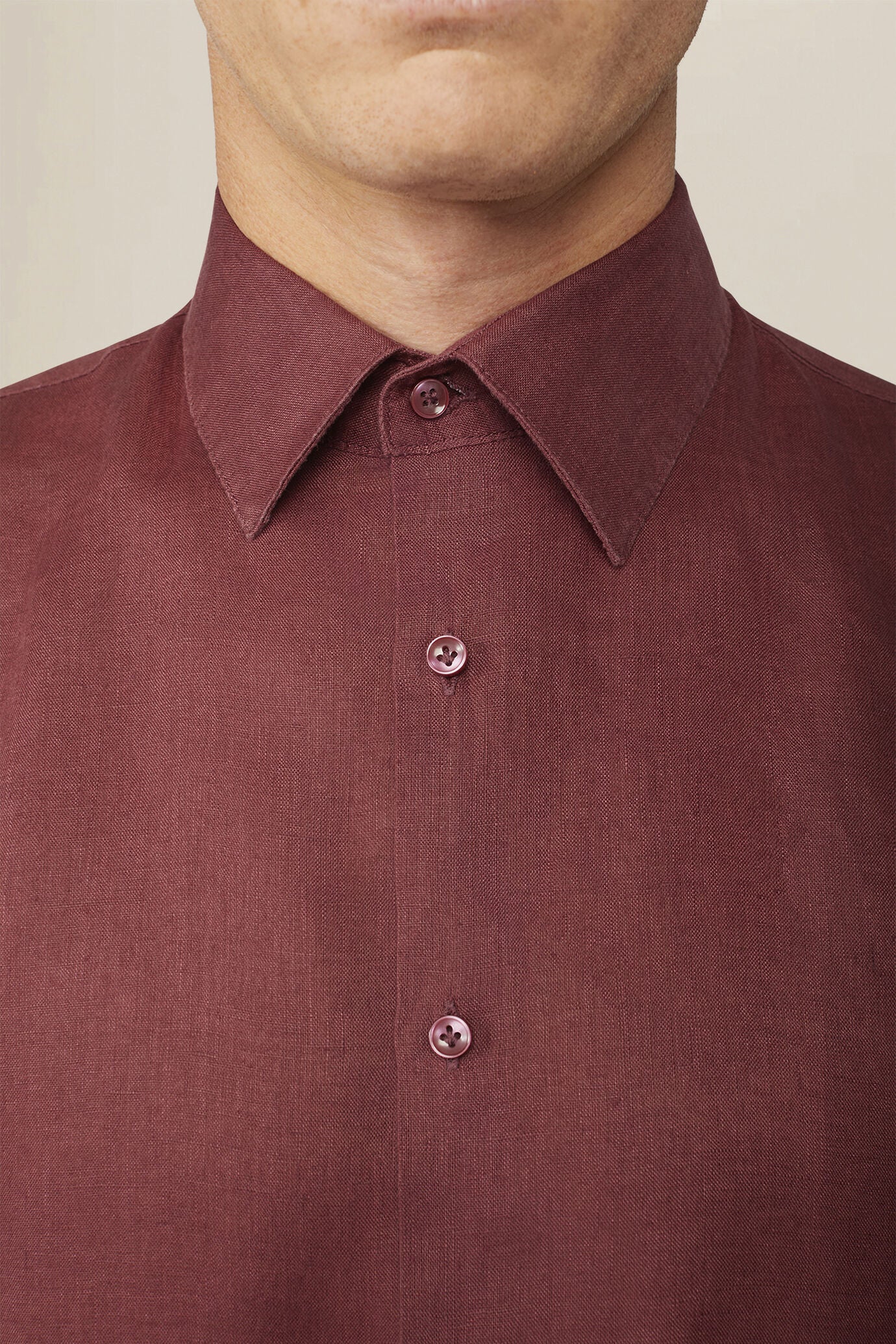 Men's casual shirt with french collar, 100% linen