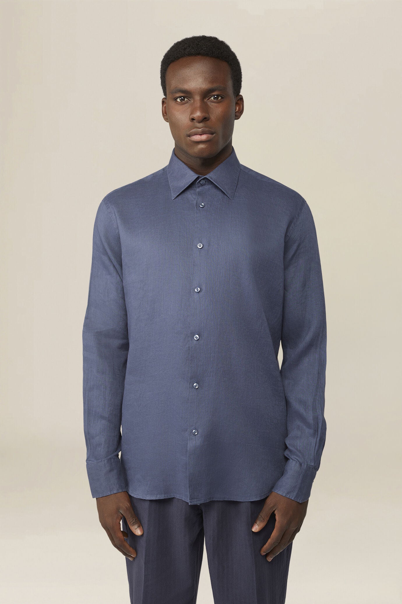 Men's casual shirt with french collar, 100% linen