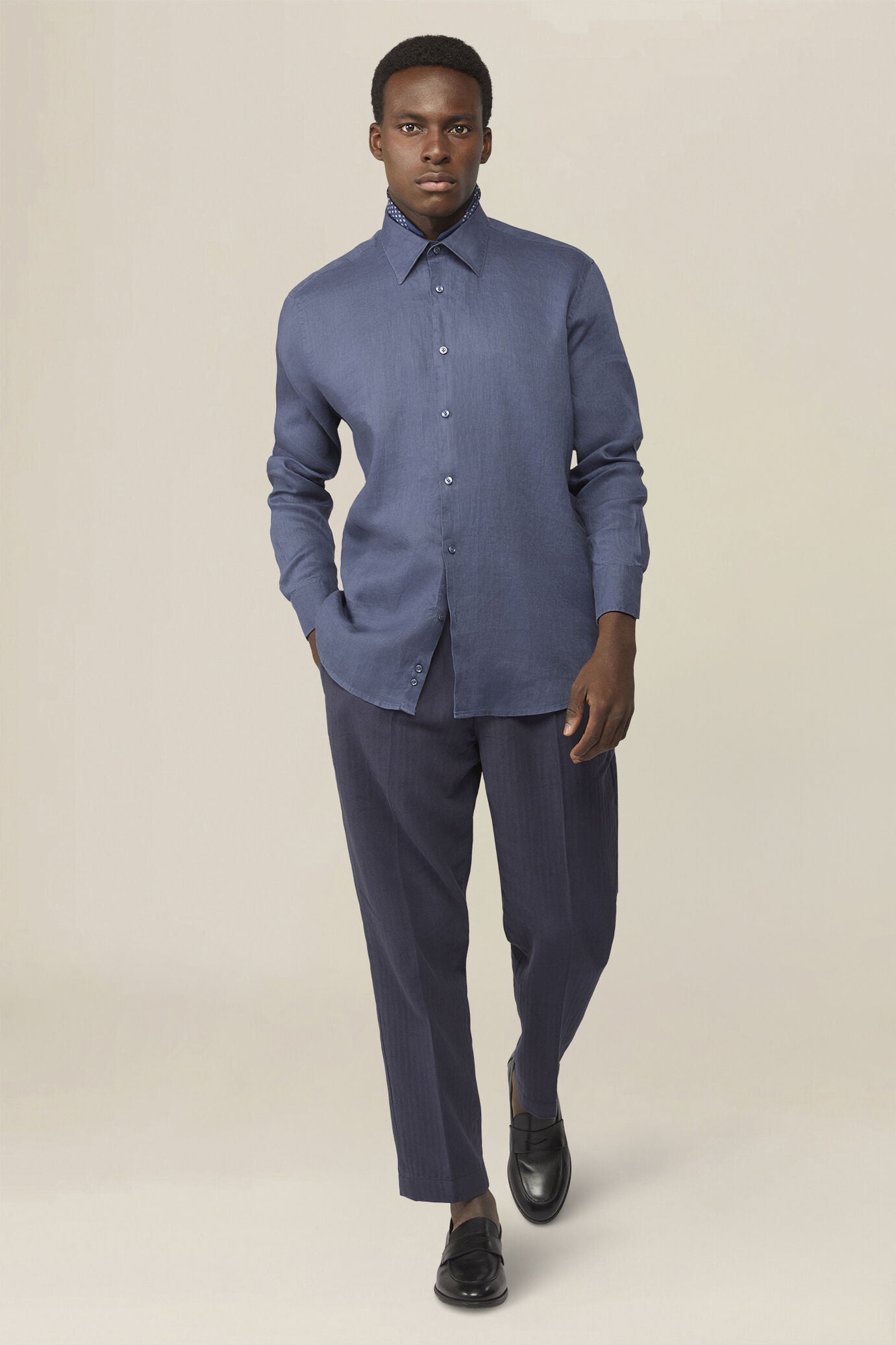 Men's casual shirt with french collar, 100% linen
