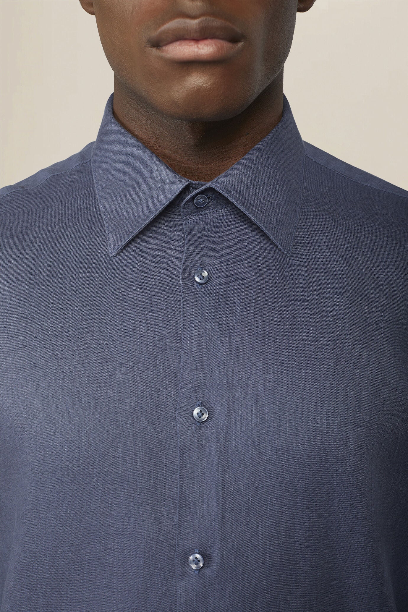 Men's casual shirt with french collar, 100% linen