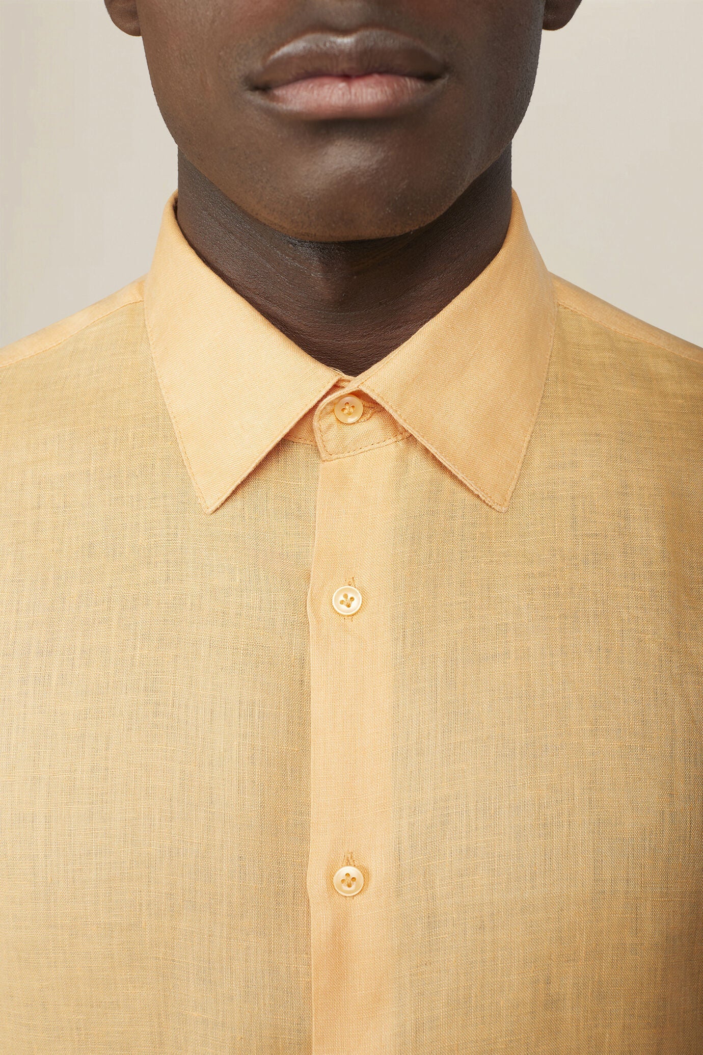 Men's casual shirt with french collar, 100% linen