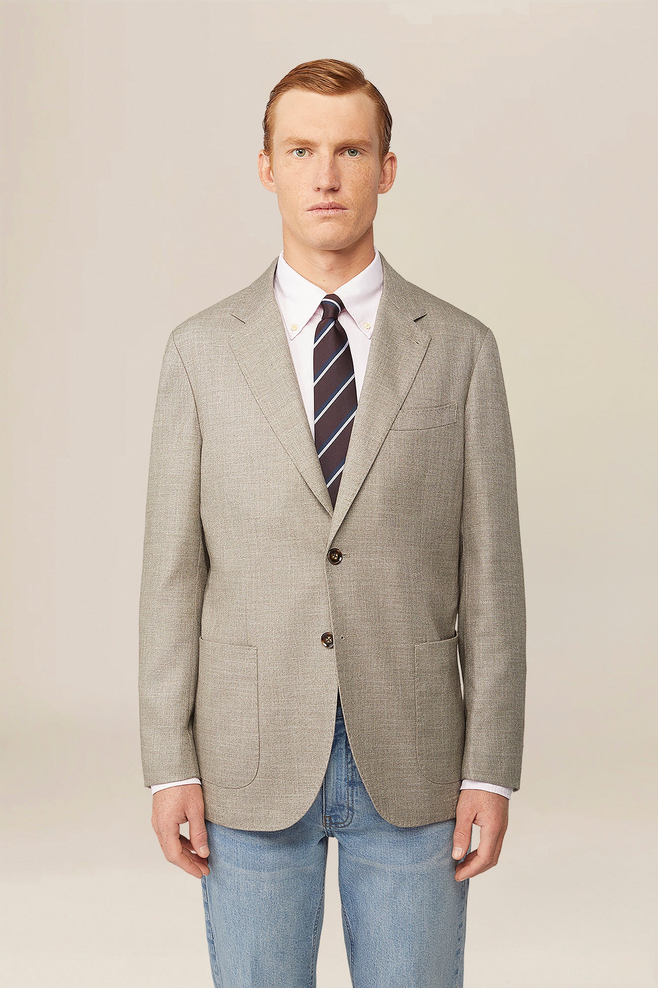 Single-breasted jacket with peak lapel, semi-lined